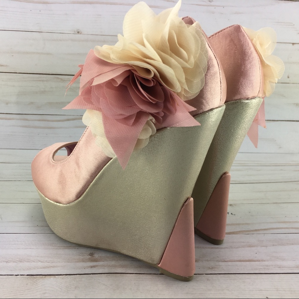 Bertinni Flowerly Wedge Heels Size 9 - Picture 6 of 7